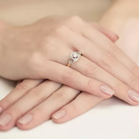 Pierścionek 585 w Białym Złocie Brylanty 0,19ct Pierścionek 585 w Białym Złocie Brylanty 0,19ct