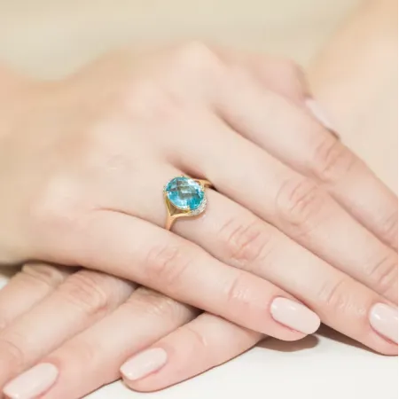 Pierścionek Białe Złoto Topaz 3,00ct i Diamenty