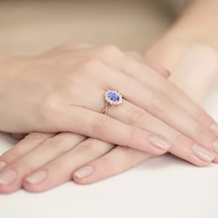 Złoty 585 Pierścionek Tanzanit 0.70ct Diamenty Złoty 585 Pierścionek Tanzanit 0.70ct Diamenty