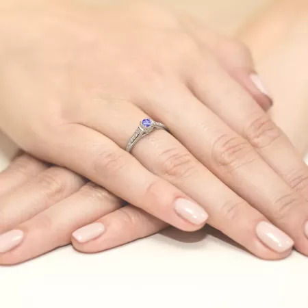 Złoty Elegancki Pierścionek 585 Tanzanit 0.35 ct Złoty Elegancki Pierścionek 585 Tanzanit 0.35 ct