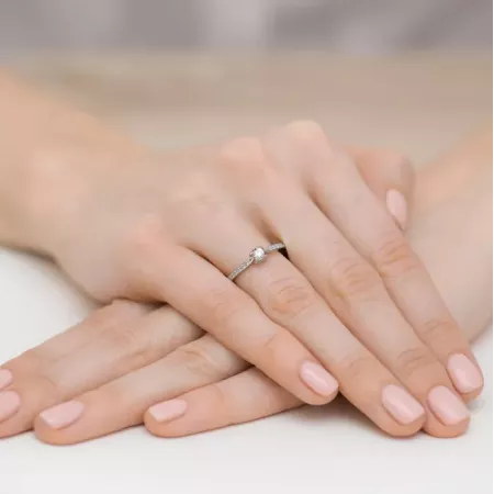 Złoty 585 Pierścionek Brylanty 0,15ct Elegancki Złoty 585 Pierścionek Brylanty 0,15ct Elegancki