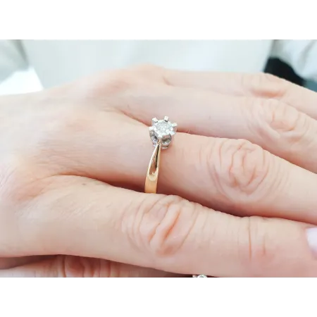 ZŁOTY PIERŚCIONEK ZARĘCZYNOWY 585 DIAMENT 0,14CT 