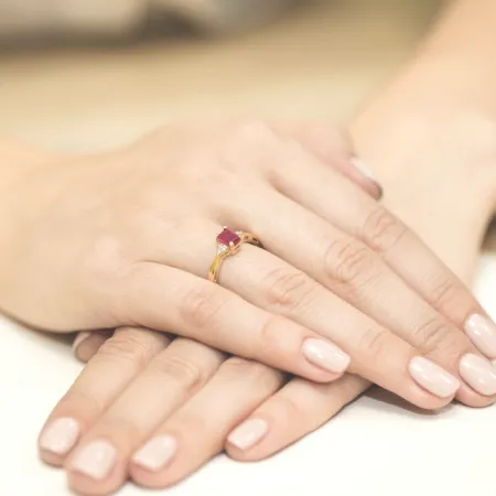 Pierścionek Złoty Rubin Diamenty BIAŁE ZŁOTO 585