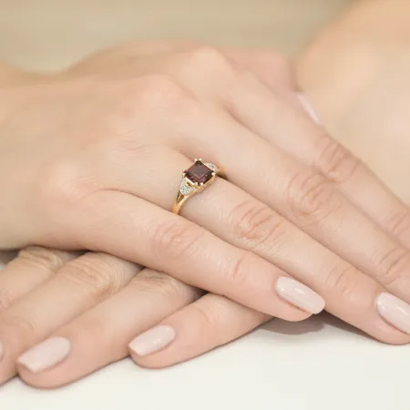 Pierścionek 585 Zaręczynowy Granat Białe Złoto