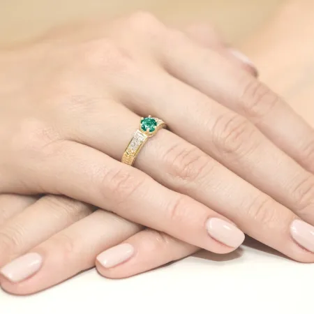 Złoty 585 Pierścionek Szmaragd Brylanty Grawer