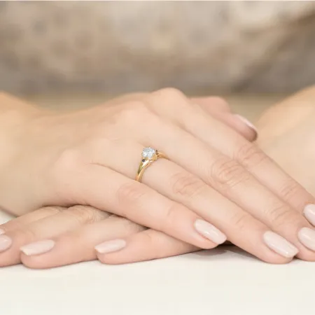 Pierścionek 14K Biały Szafir Czarne Brylanty