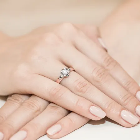 Złoty Pierścionek 585 Zaręczynowy Brylant 0,23ct