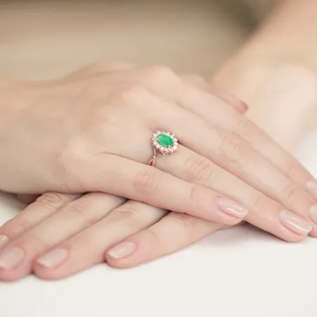 Złoty 585 Pierścionek Szmaragd 0.80ct Diamenty 