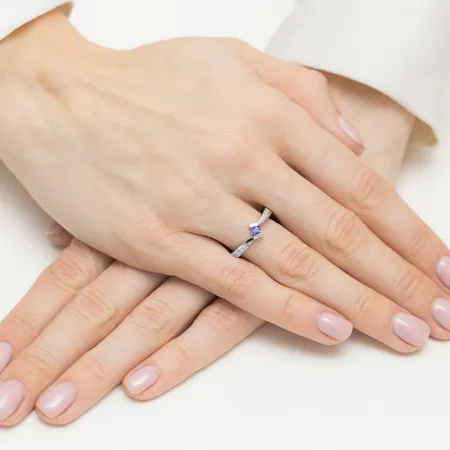 Pierścionek 585 Diamenty Tanzanit 0,15 ct Grawer
