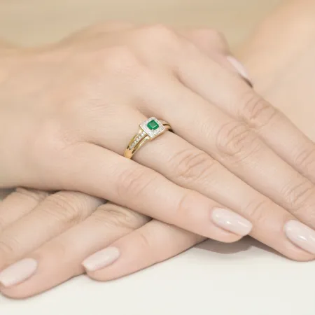 Złoty 585 Pierścionek Szmaragd Diamenty Grawer