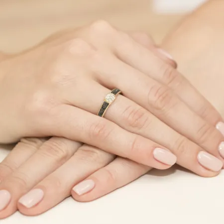 Złoty 585 Pierścionek Czarne i Białe Brylanty