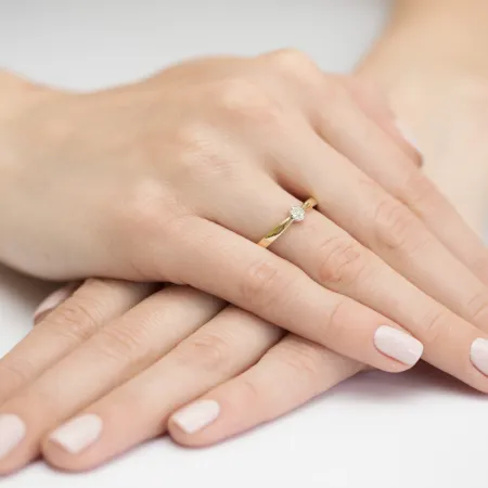 Pierścionek 585 Białe Złoto Zaręczynowy Brylanty