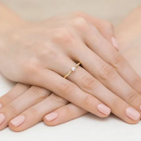 Złoty 585 Pierścionek Zaręczynowy Brylant 0,03ct