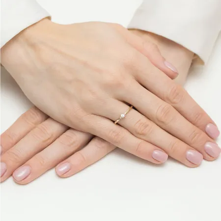 Złoty Pierścionek 585 Zaręczynowy Diament 0,10 ct