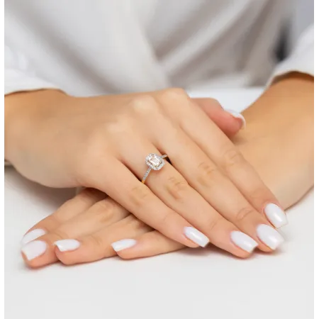 Pierścionek Złoty z Morganitem i Diamentami 585