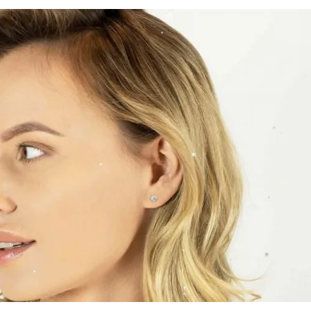 Delikatne Złote 585 Kolczyki z Diamentami Sztyft 