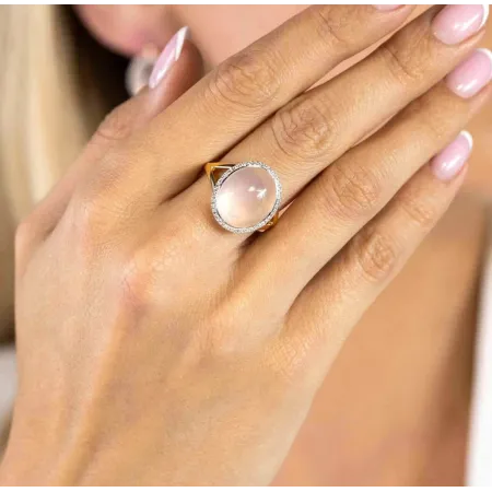 PIERŚCIONEK Z RÓŻOWYM KWARCEM I DIAMENTAMI 