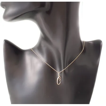 ZŁOTA ZAWIESZKA LITERKA C