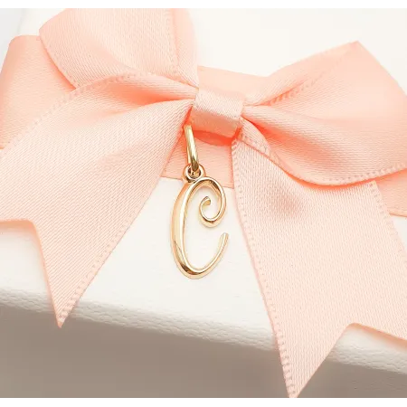 ZŁOTA ZAWIESZKA LITERKA C