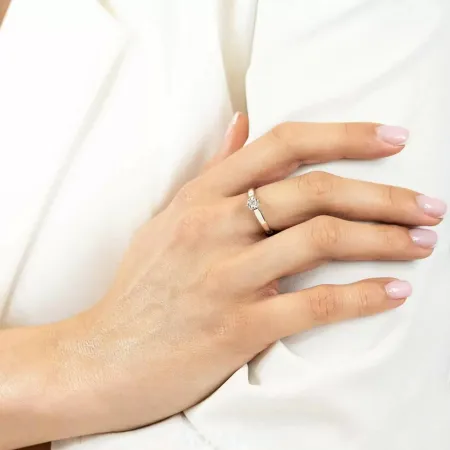 ZŁOTY PIERŚCIONEK ZARĘCZYNOWY Z BRYLANTEM 0,09ct 