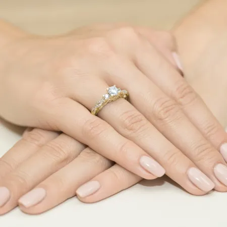 Złoty Pierścionek 585 Diamenty LAB 0,84ct